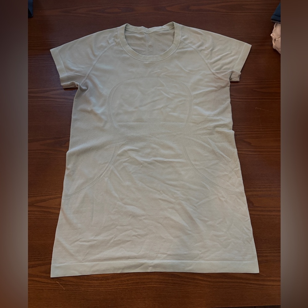 Lululemon swiftly top! (Flawed) size 10